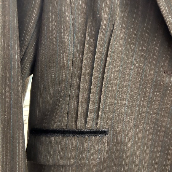 Laundry by Shelli Segal dark grey Suit with turquoise pin stripping. - Picture 5 of 6